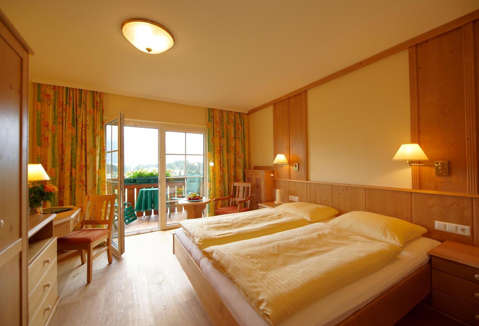 Hotel Martin 람자우 암 다흐스타인 외부 사진